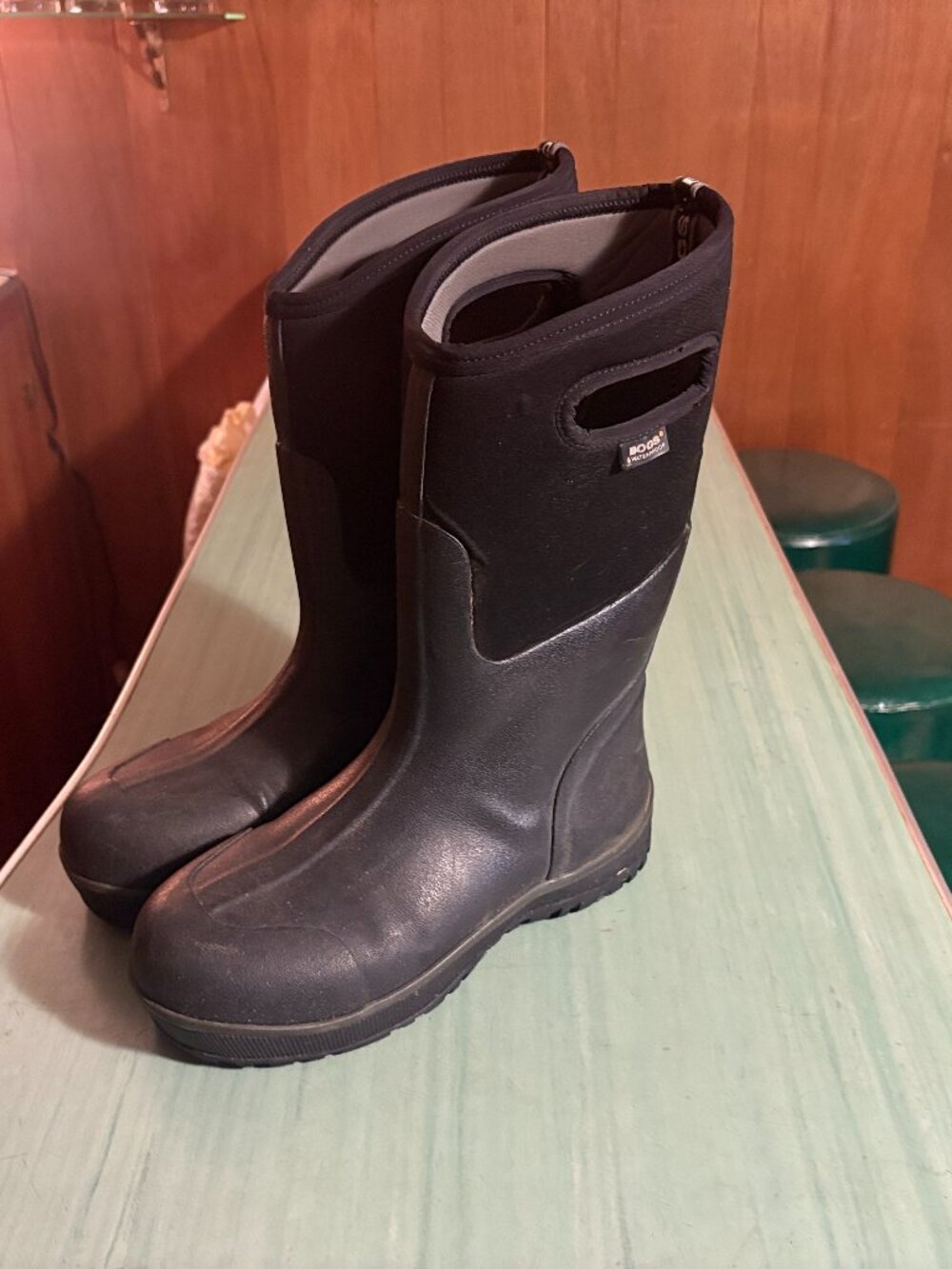 Mens Bogs Ultra High Neo-Tech Waterproof Boots Size 10 51377-001